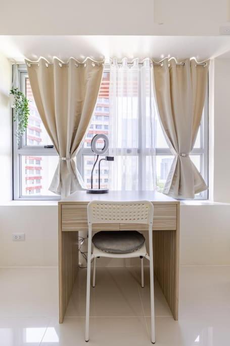 Perfect Accommodation For You In Levels Burbank マニラ市 エクステリア 写真