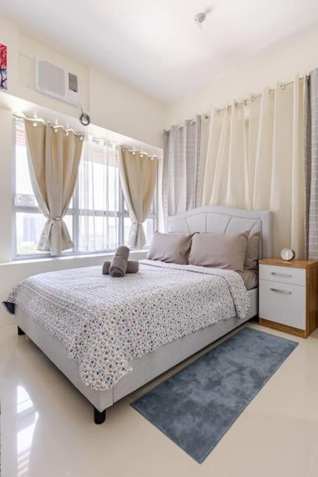 Perfect Accommodation For You In Levels Burbank マニラ市 エクステリア 写真