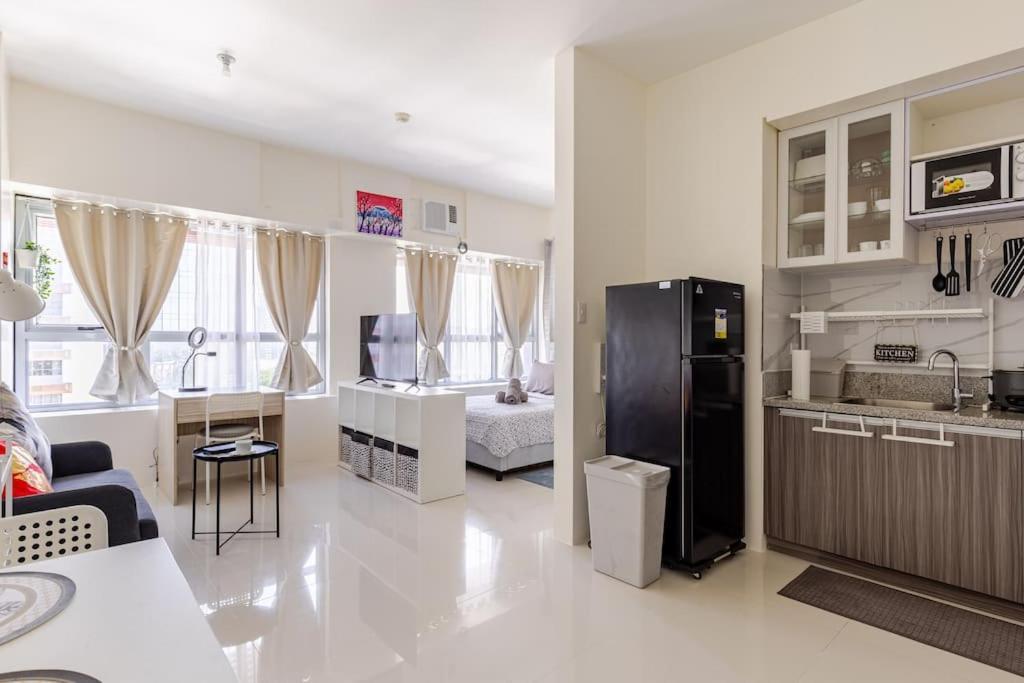 Perfect Accommodation For You In Levels Burbank マニラ市 エクステリア 写真